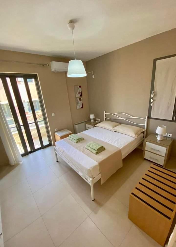 Vista Di Mare Apartment Ликсури Екстериор снимка